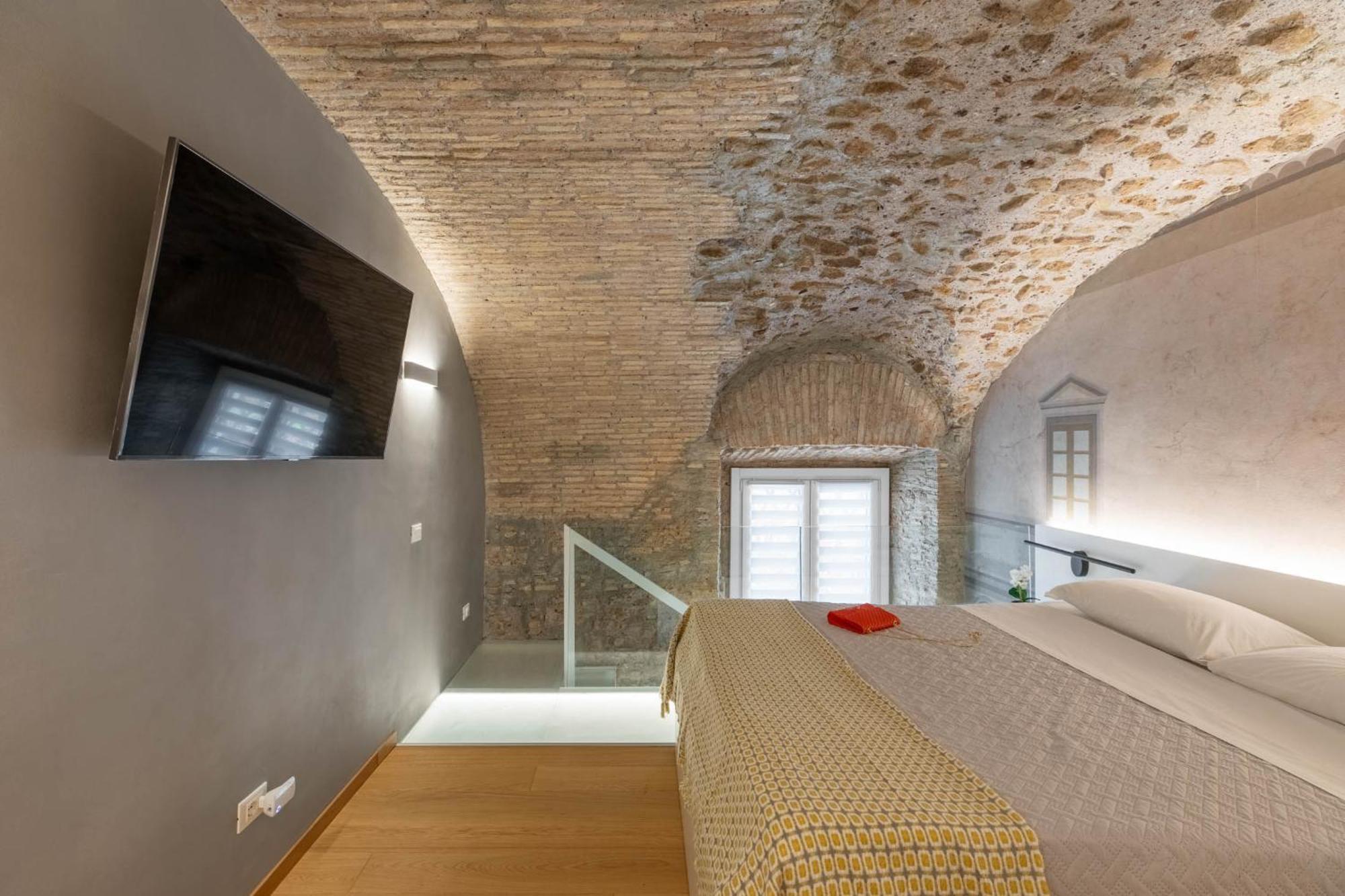 Iflat Glass And Stone Loft Apartment โรม ภายนอก รูปภาพ